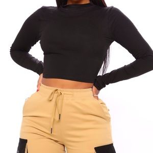 Long Sleeve Mock Neck Crop Top - Black